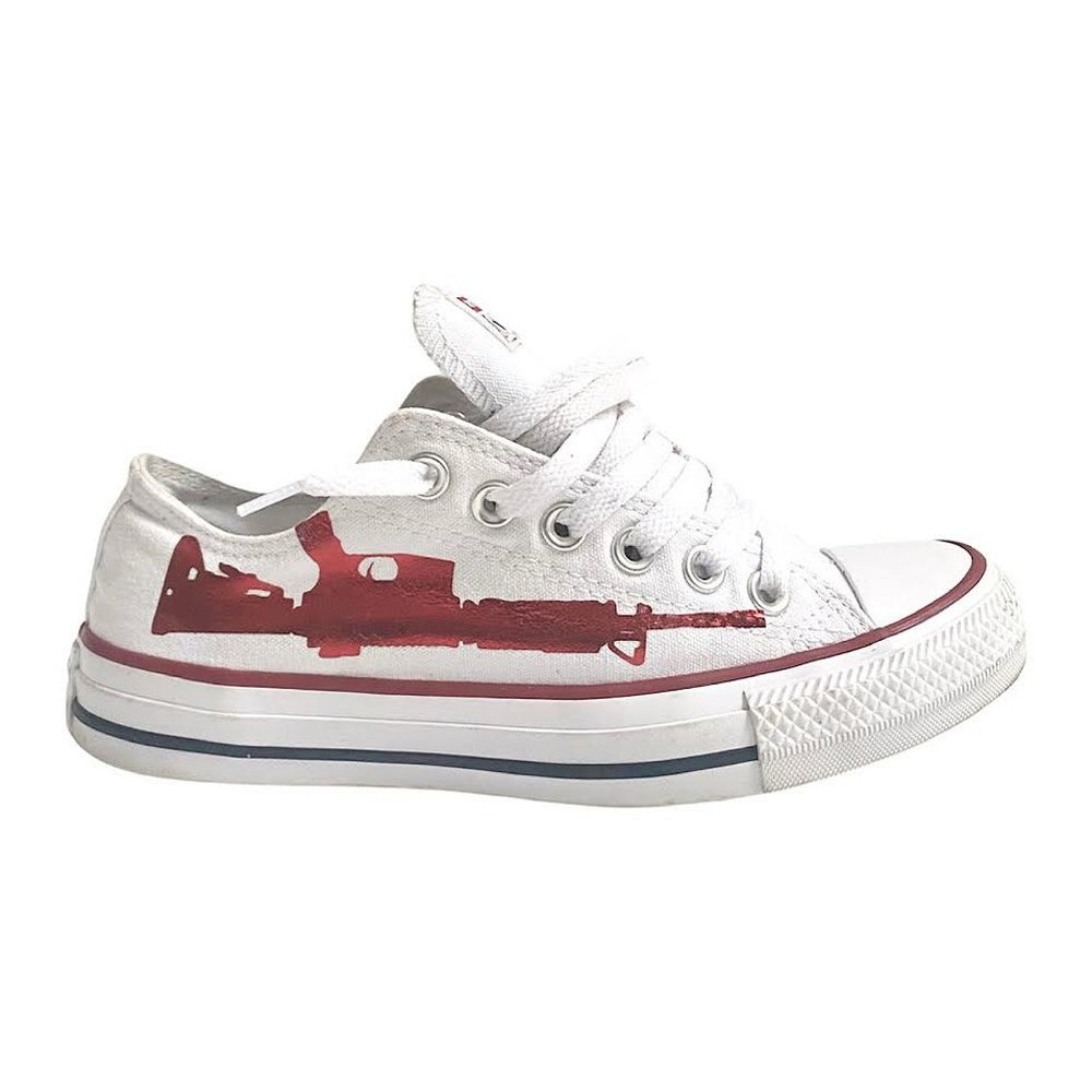 SHOEICIDE Abducted Classic Converse Size 6.5
